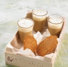 Crema fría de cigalas con arroz con leche escumós