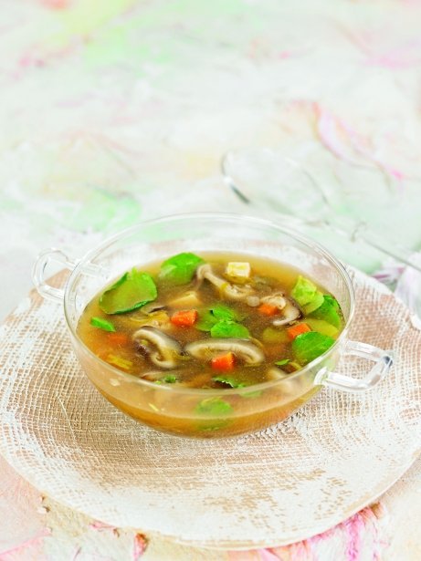 Sopa de berros, jengibre y shiitake