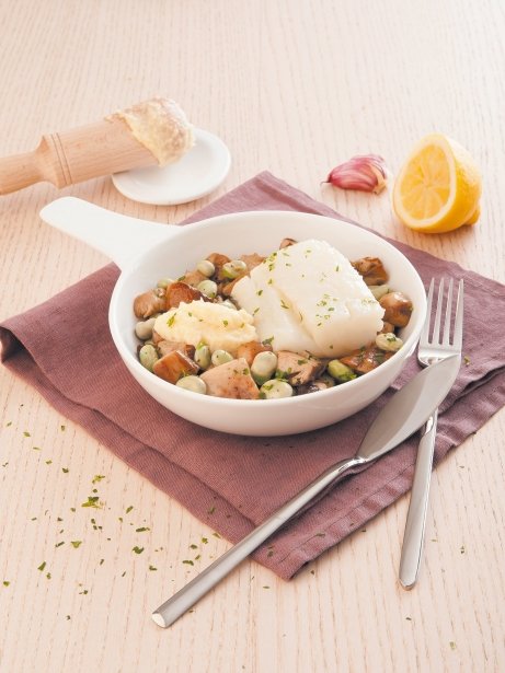 Bacalao, boletus y habas confitadas con alioli