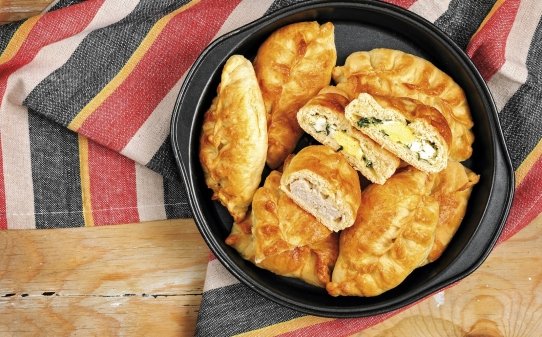 Pirozhki: empanadas rusas rellenas de carne