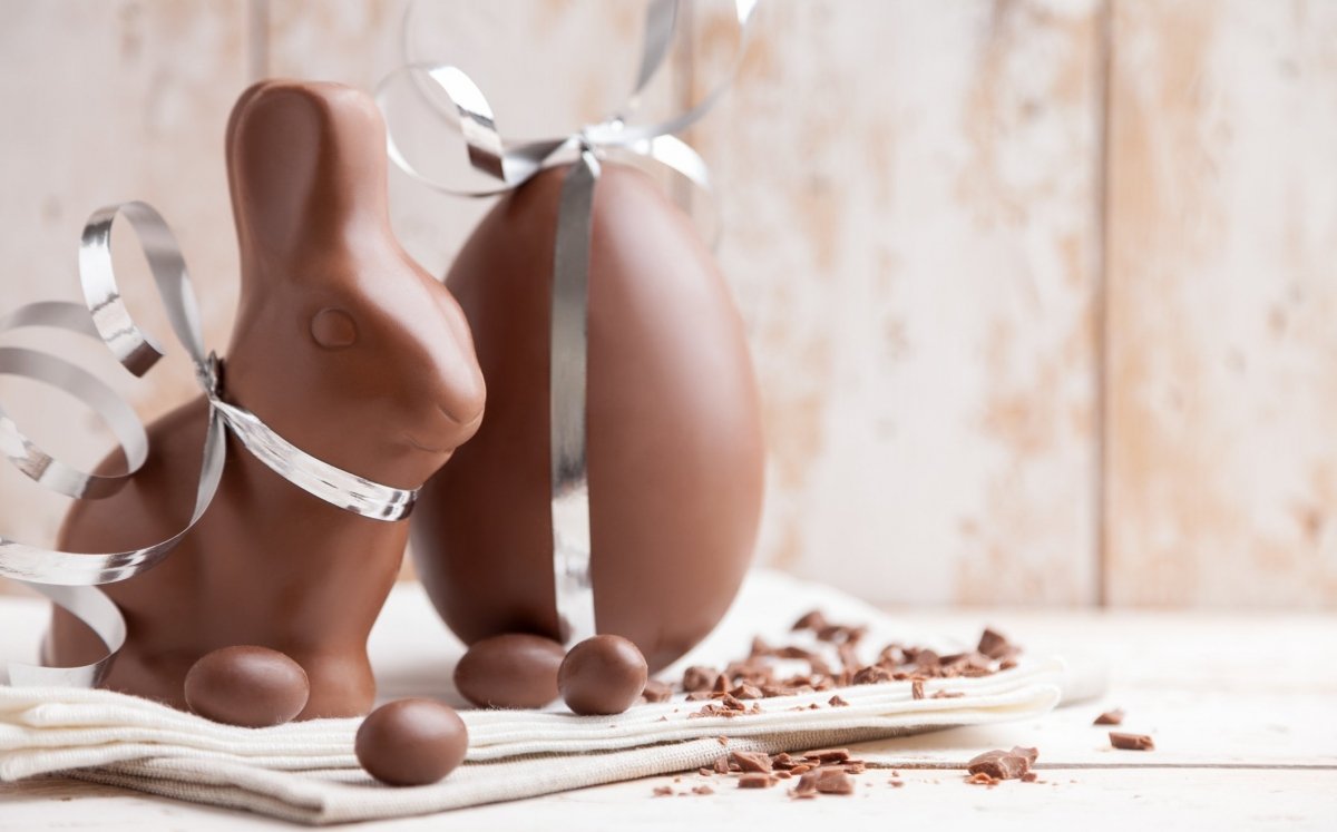 Huevo y conejo de chocolate / Thinkstock