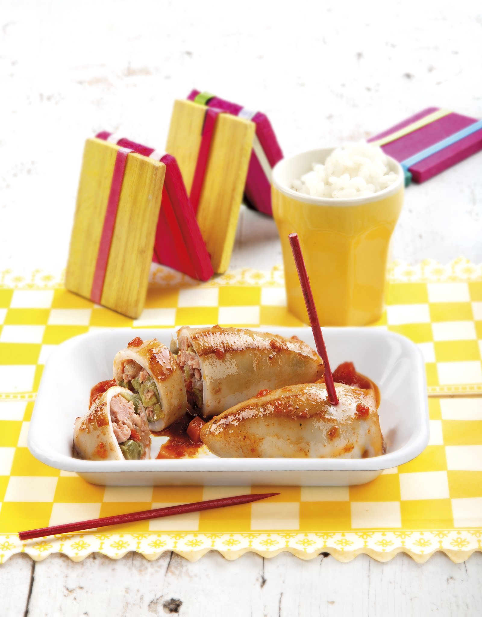 Calamares rellenados de carne y albergíanidas