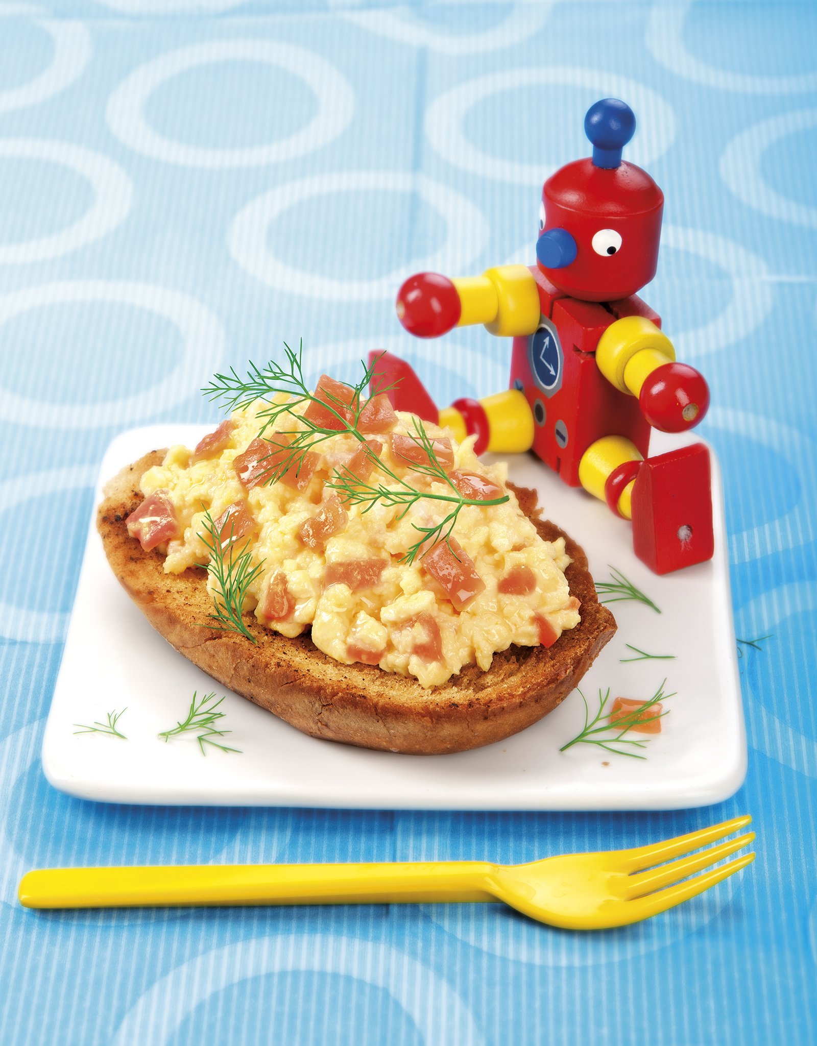 Huevos removidos con salmó