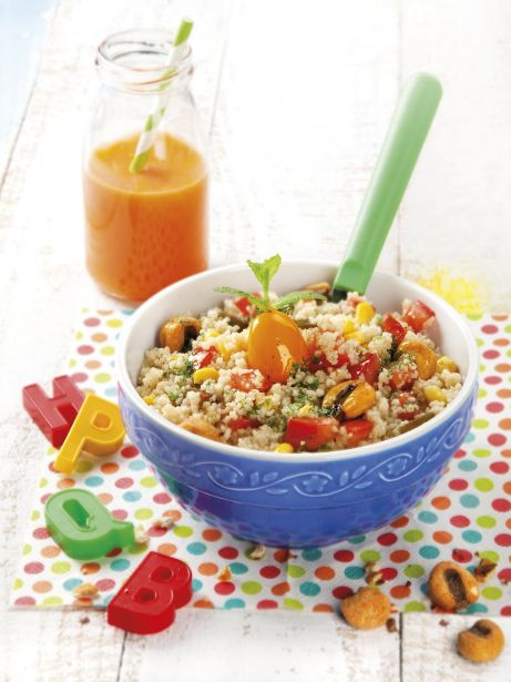 Cuscús con aceite de menta, tomate y maíz tostado