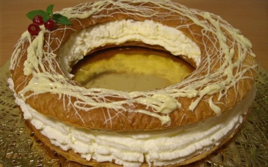 Roscón de crema de yogur