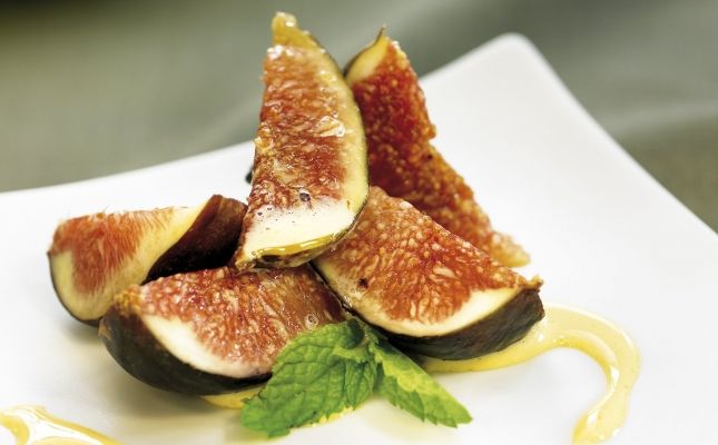 Figues amb sabaiona de vi dolç