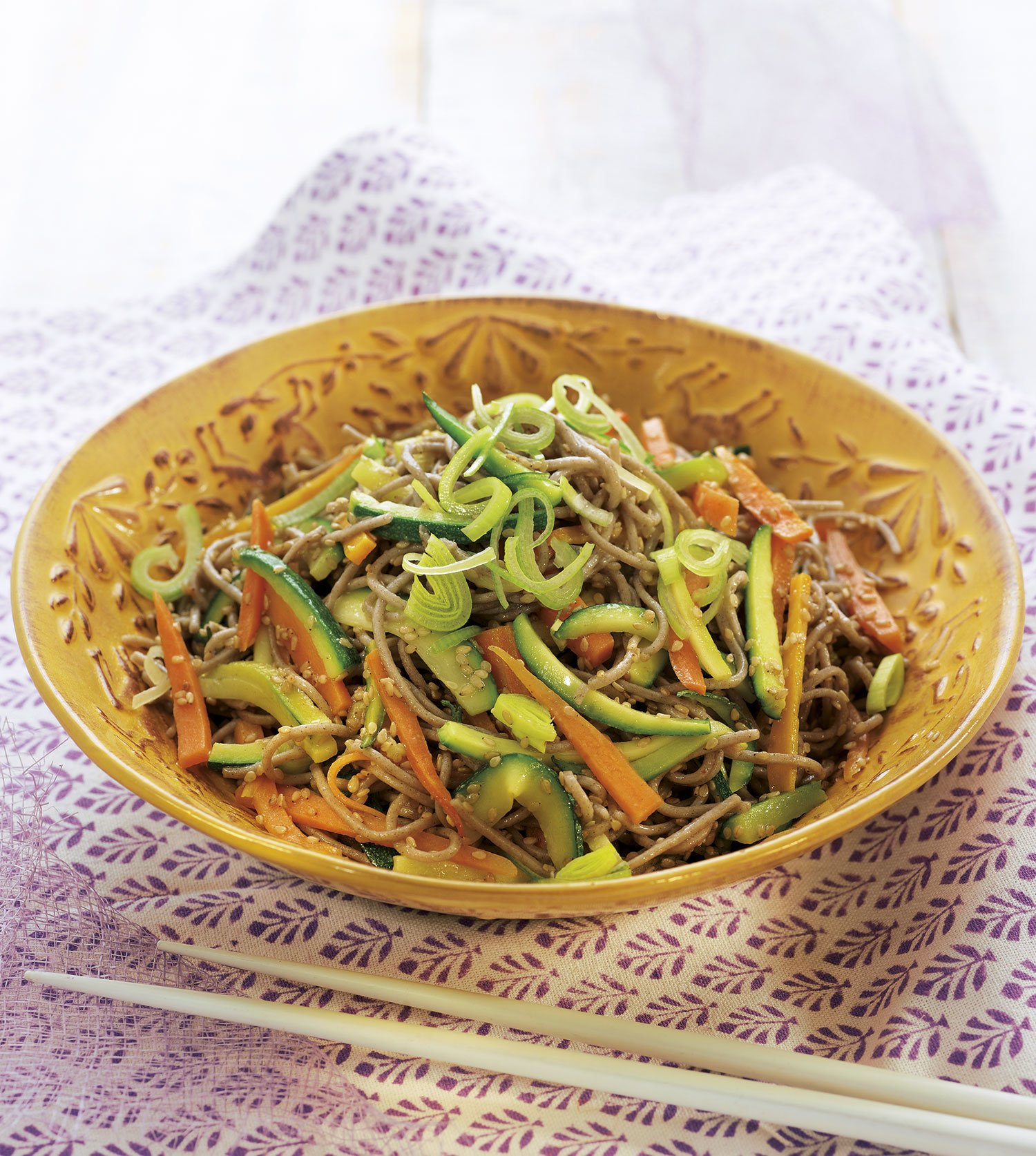 Amanida freda de fideus soba