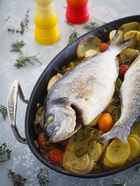 Orada al forn amb verdures