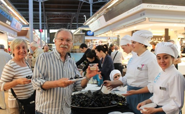 'Revetlles d'estiu amb musclos i cava 2016' al Mercat del Ninot