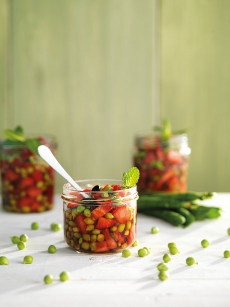 Tartar de fresas del Maresme y guisantes