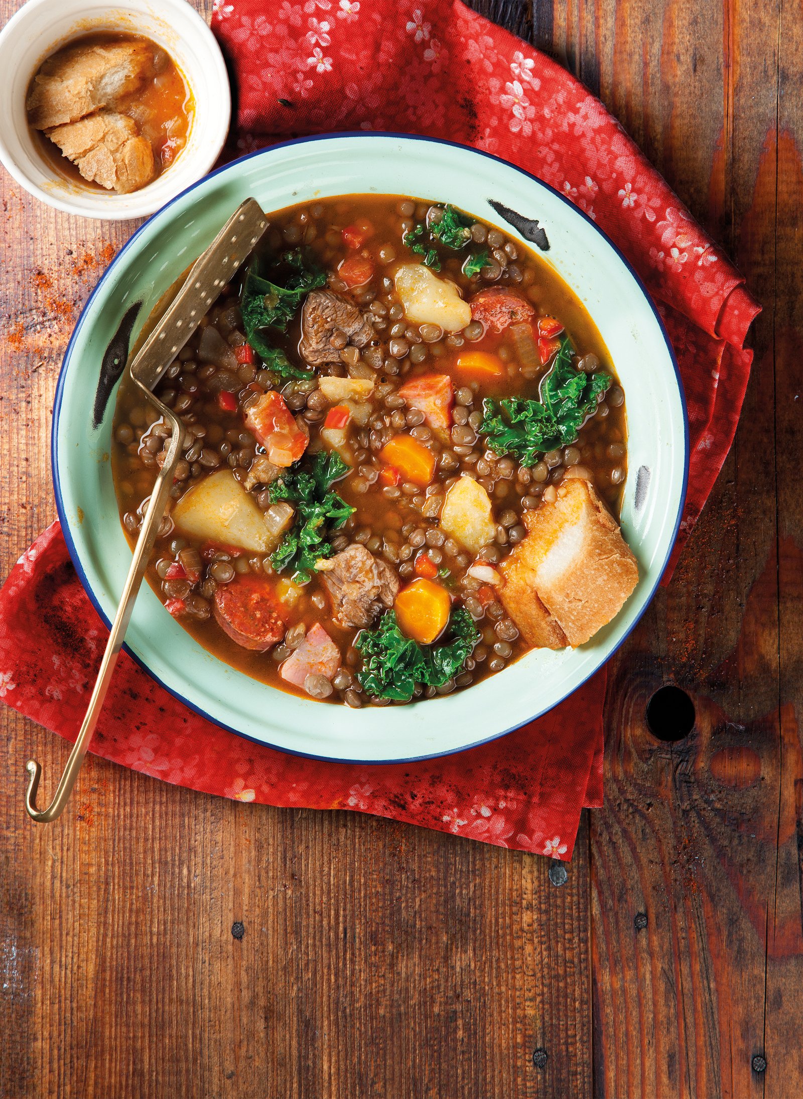 Llenties pardines guisades amb carn