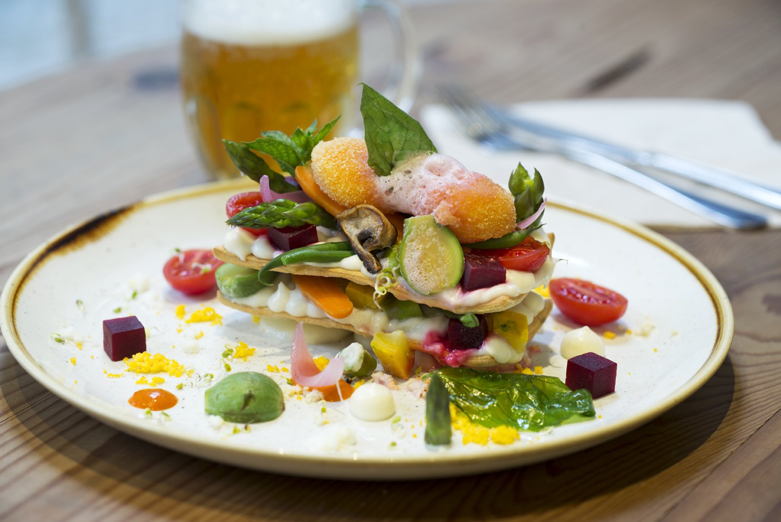 Milfulls de pasta crocant amb verduretes d'estiu