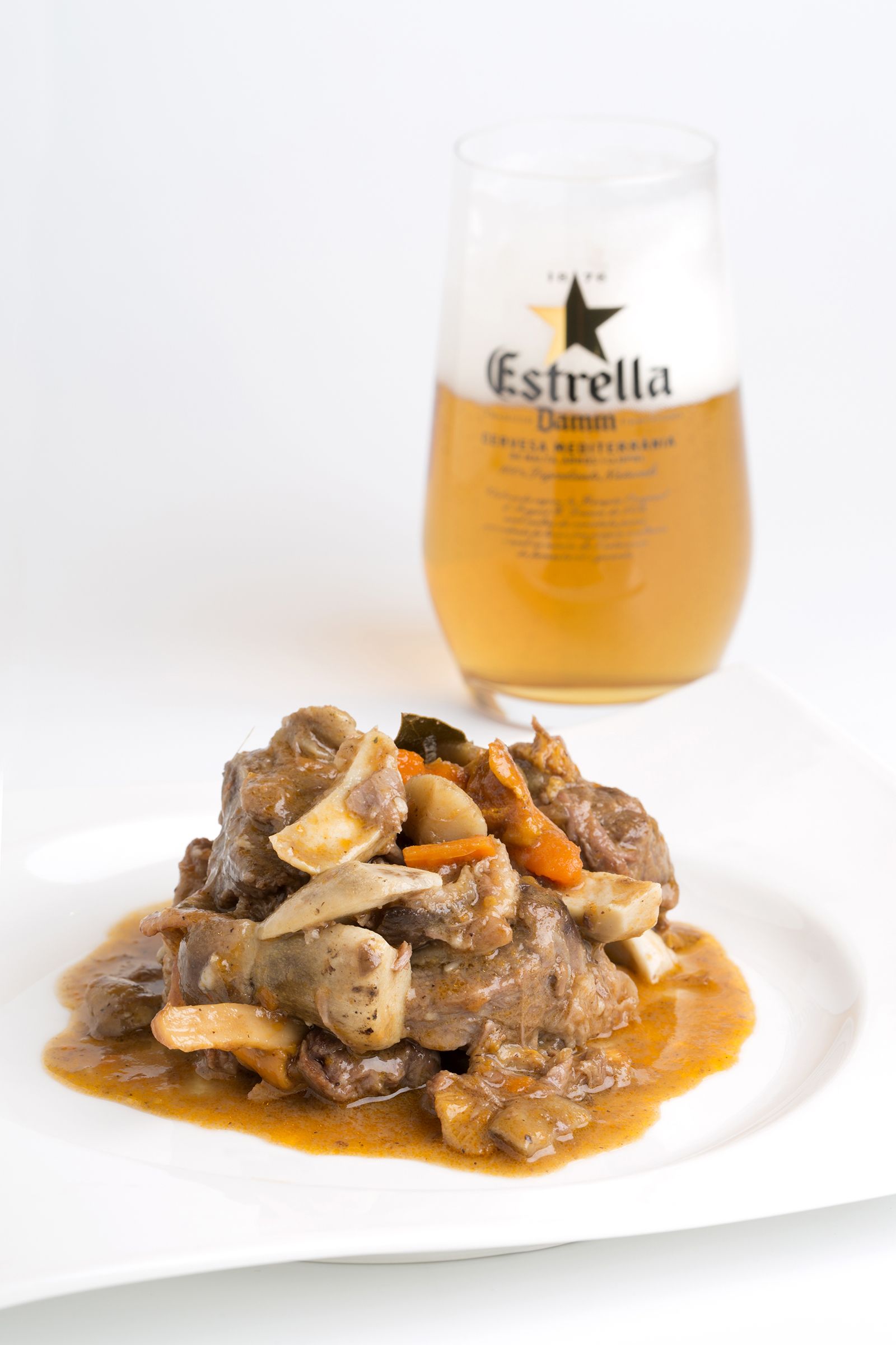 Vedella estofada amb bolets