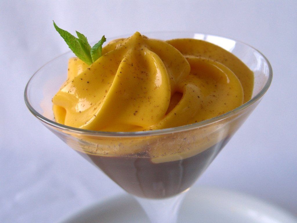Crema de chocolate con espuma de moniato