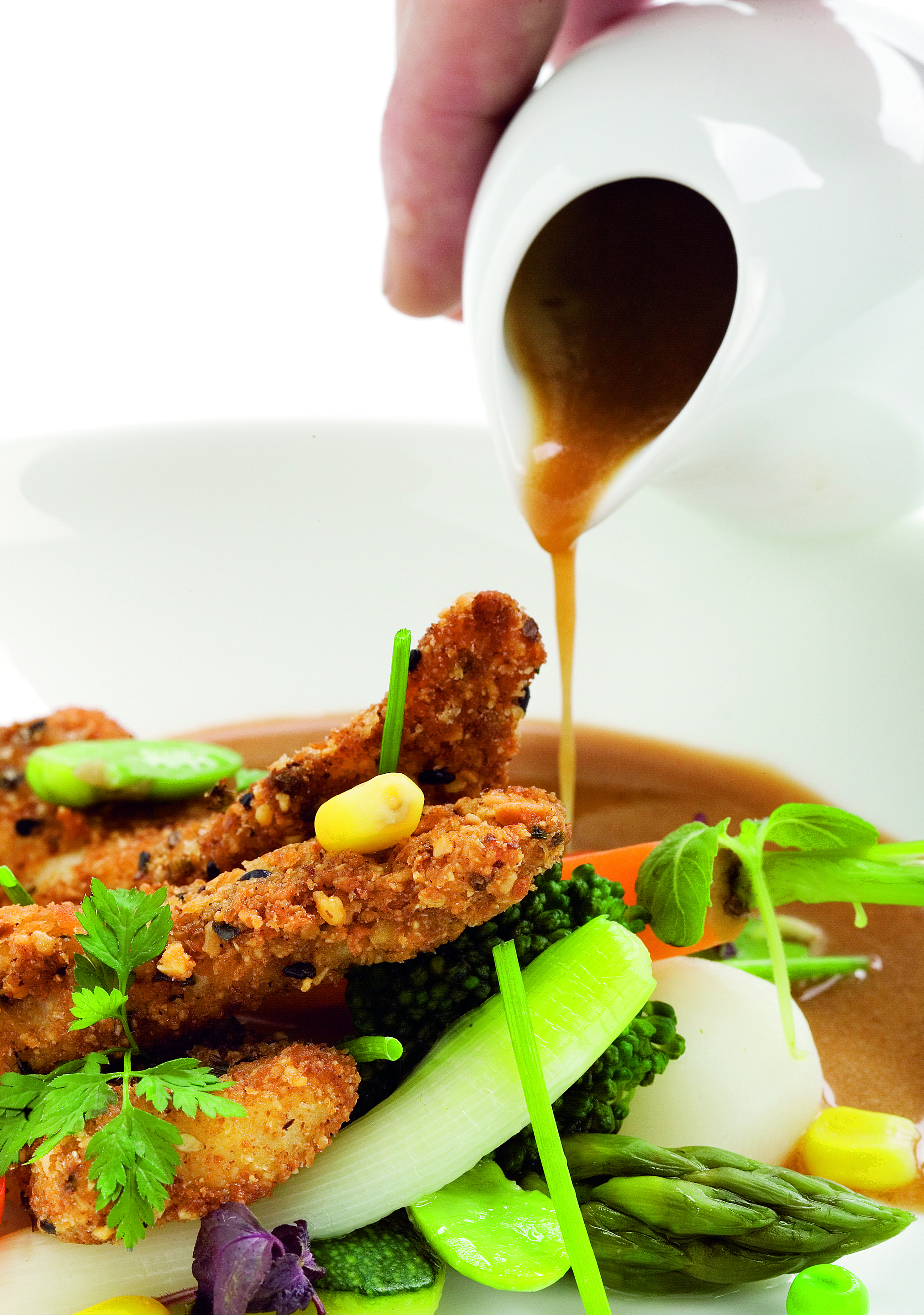 Aranya cruixent amb verduretes i salsa agredolça de Banyuls