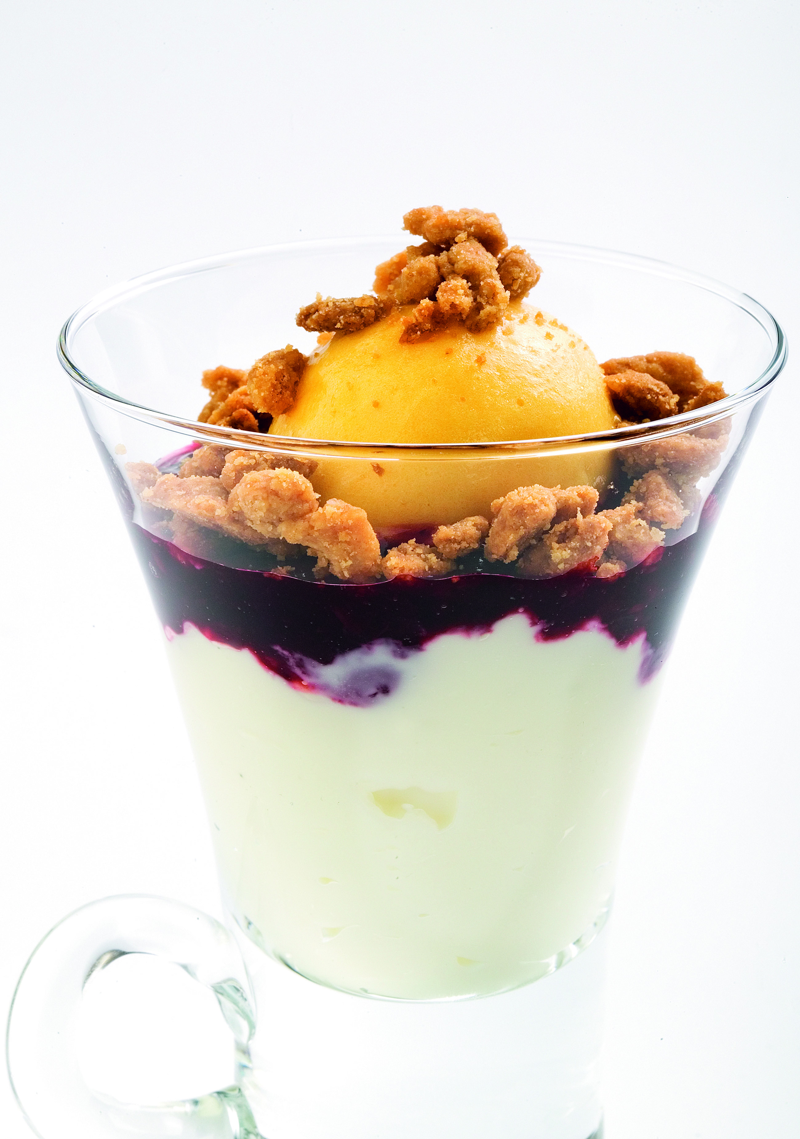 Panacota amb compota de fruits vermells