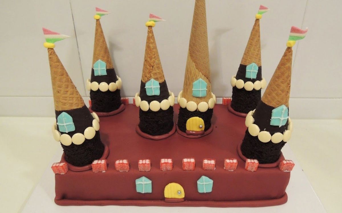 Pastel castillo de chocolate