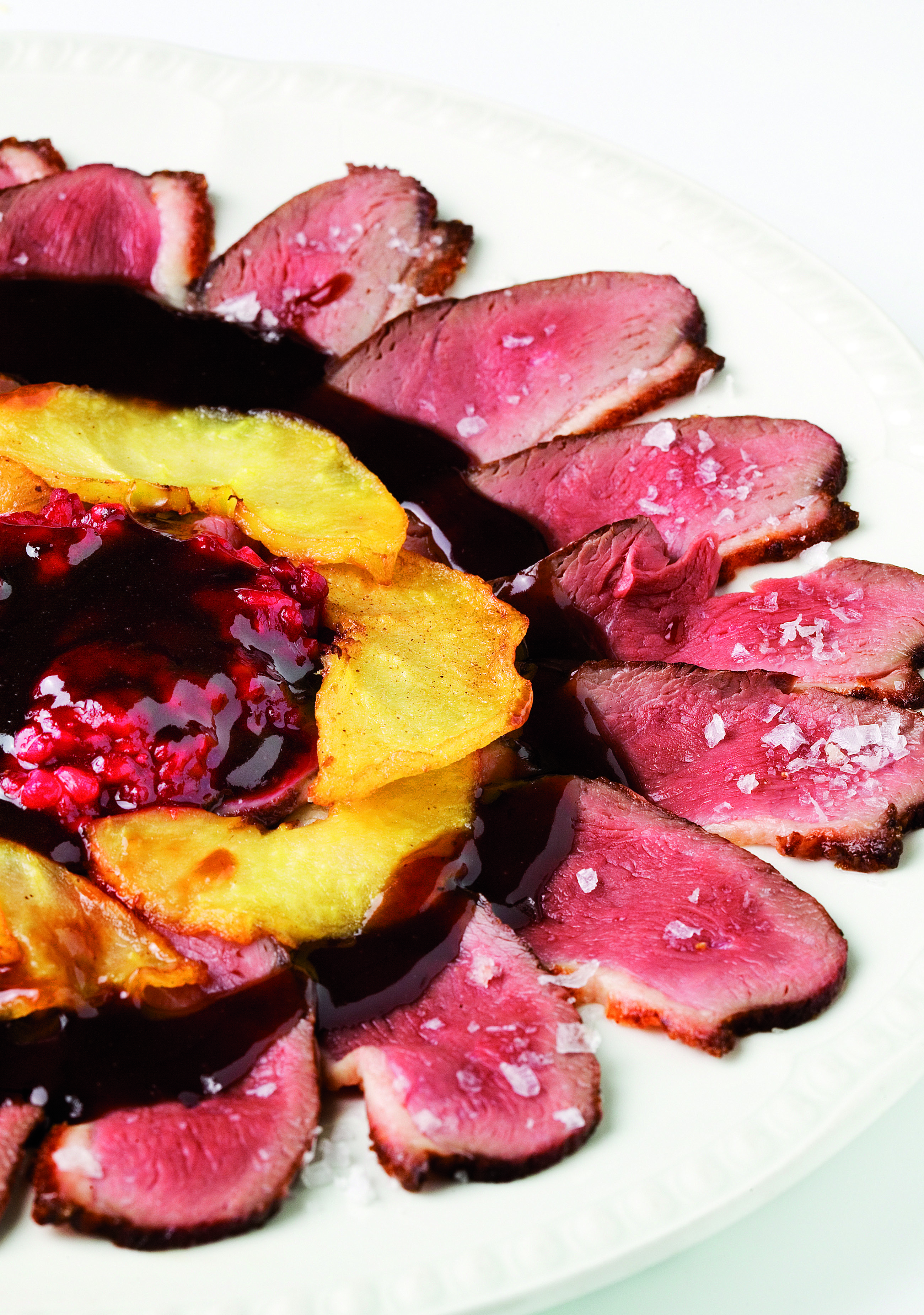 Magret d'ànec amb agredolç de fruits vermells