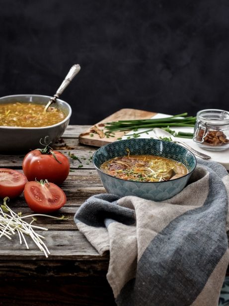 Sopa de quinoa especiada