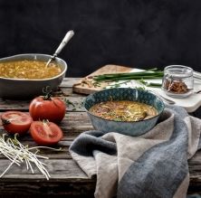 Sopa de quinoa especiada