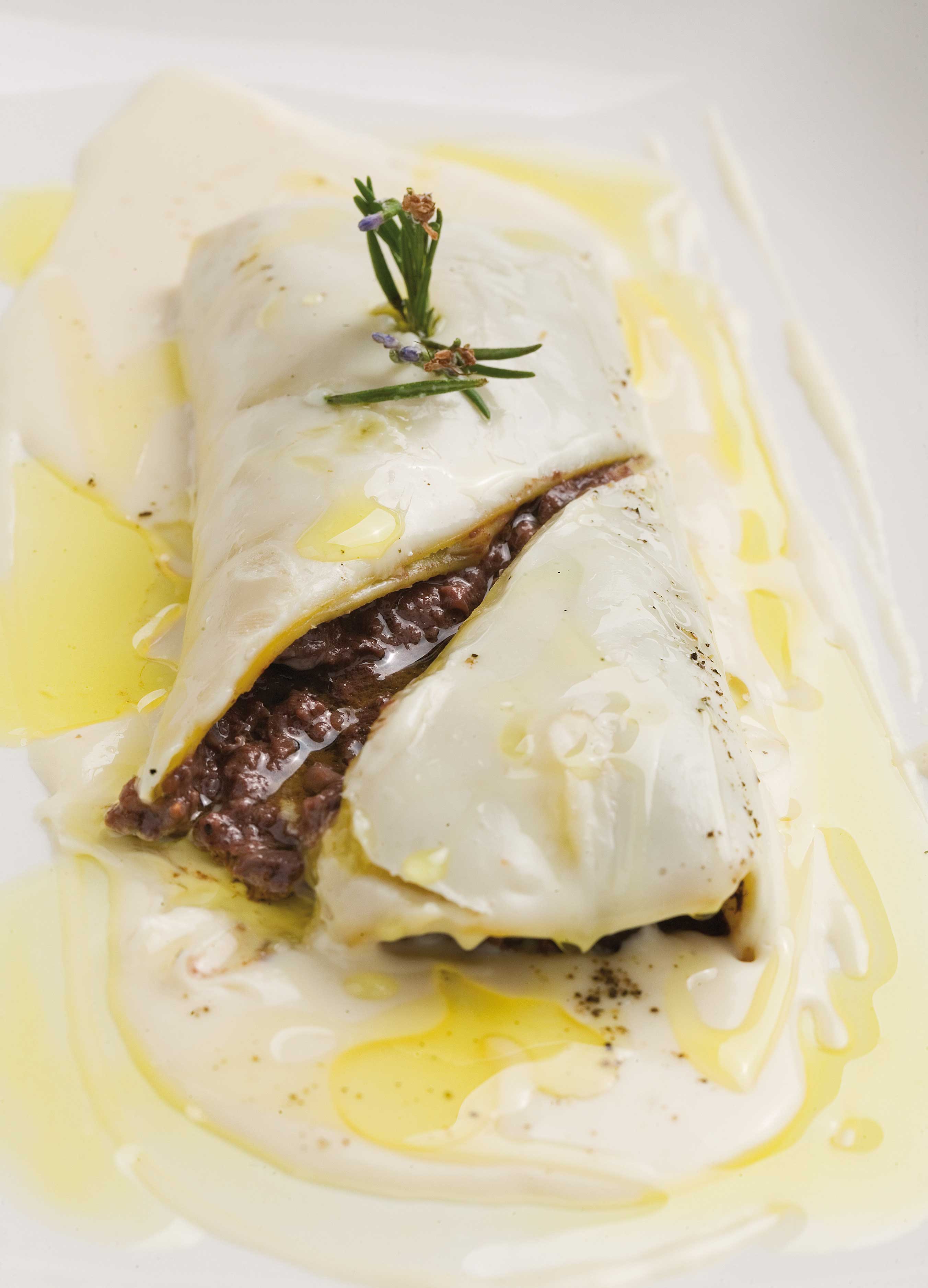 Caneló de morcilla negra