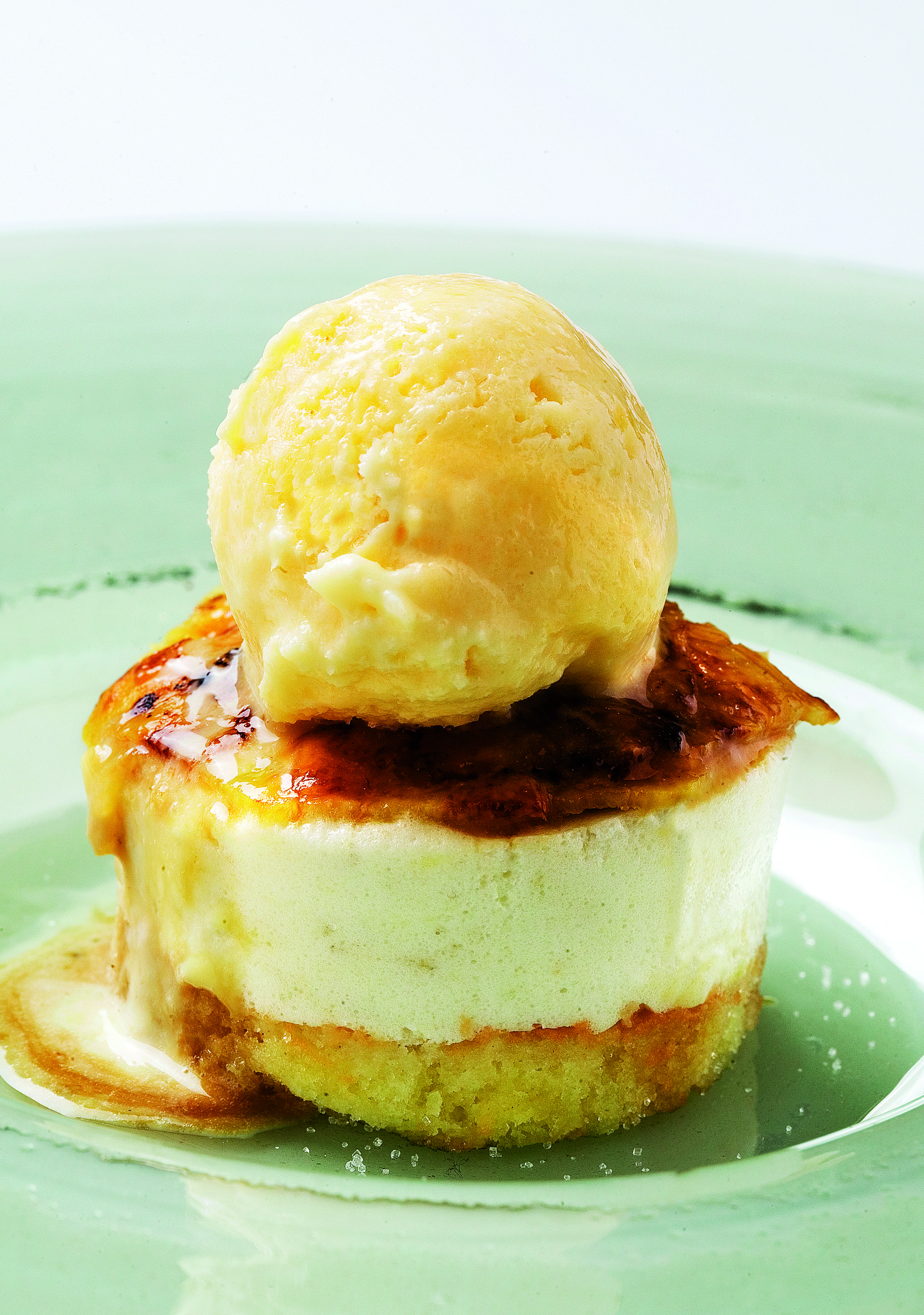 Plàtan, pinya i gelat d'espècies