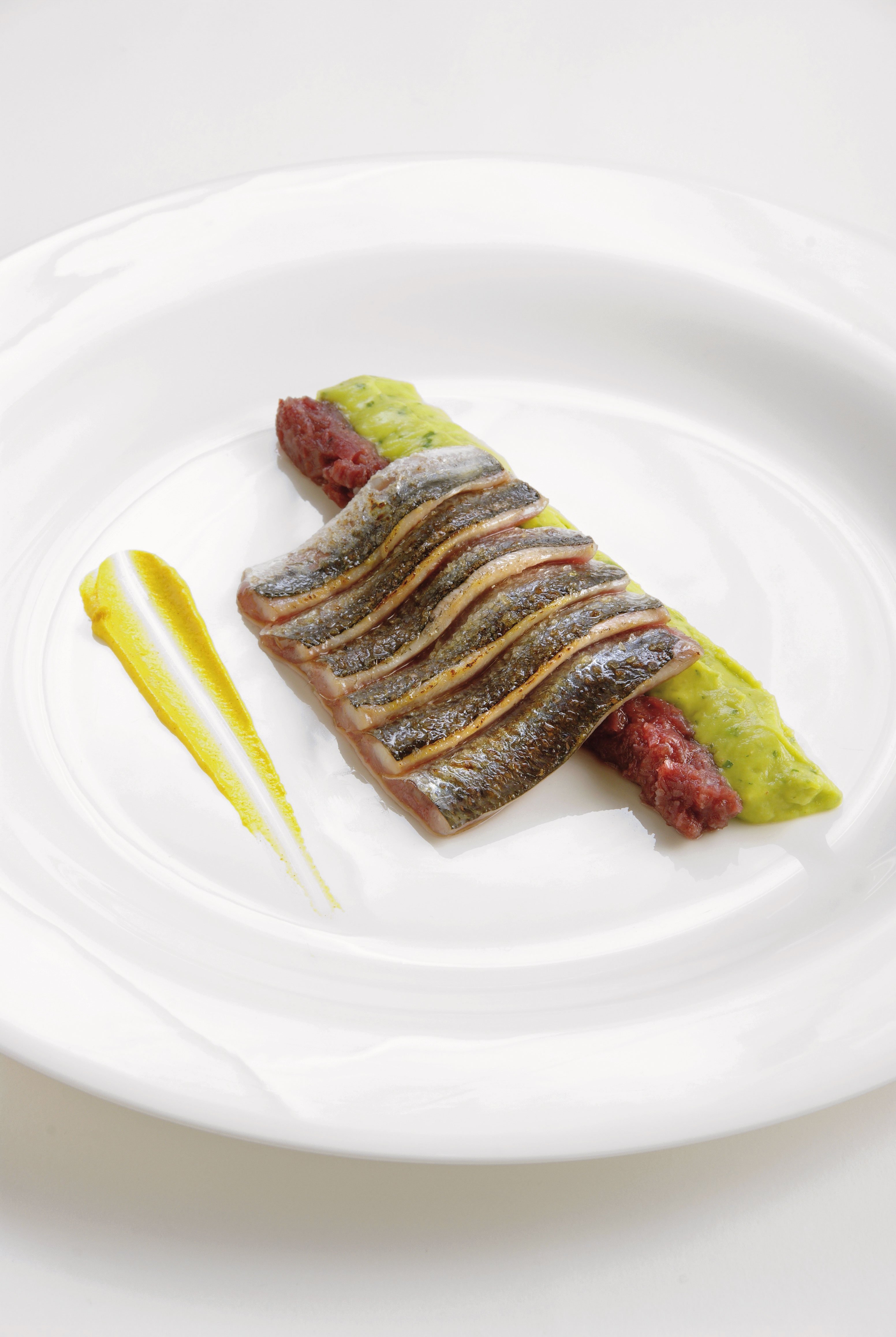 Sardines, guacamole, compota d'escalunyes, codony i mostassa