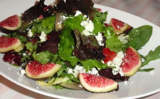 Ensalada de higos y queso de cabra