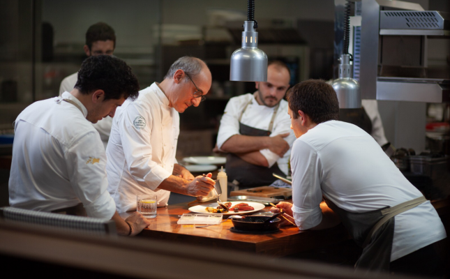 Paco Pérez ha guanyat una estrella per al restaurant Terra de l'Hotel Alàbriga, de s’Agaró