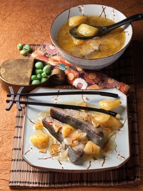 Suquet de bonítol amb dashi i patates