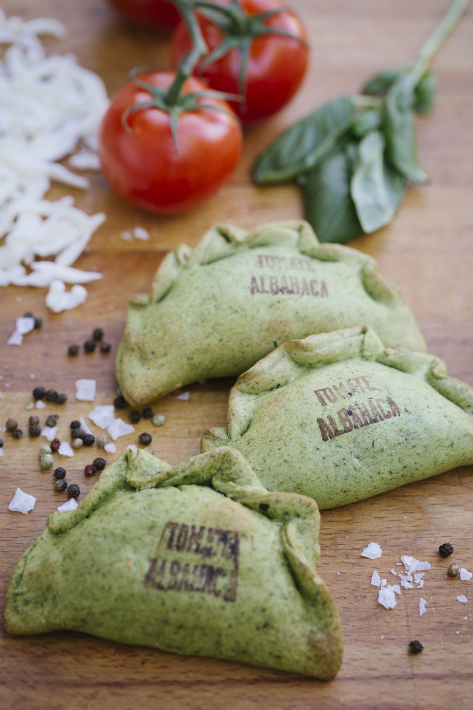 Empanades 'Caprese' mediterrànies