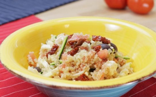 Amanida freda de quinoa