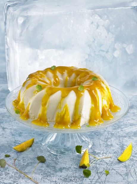 Flam d'orxata amb 'coulis' de mango