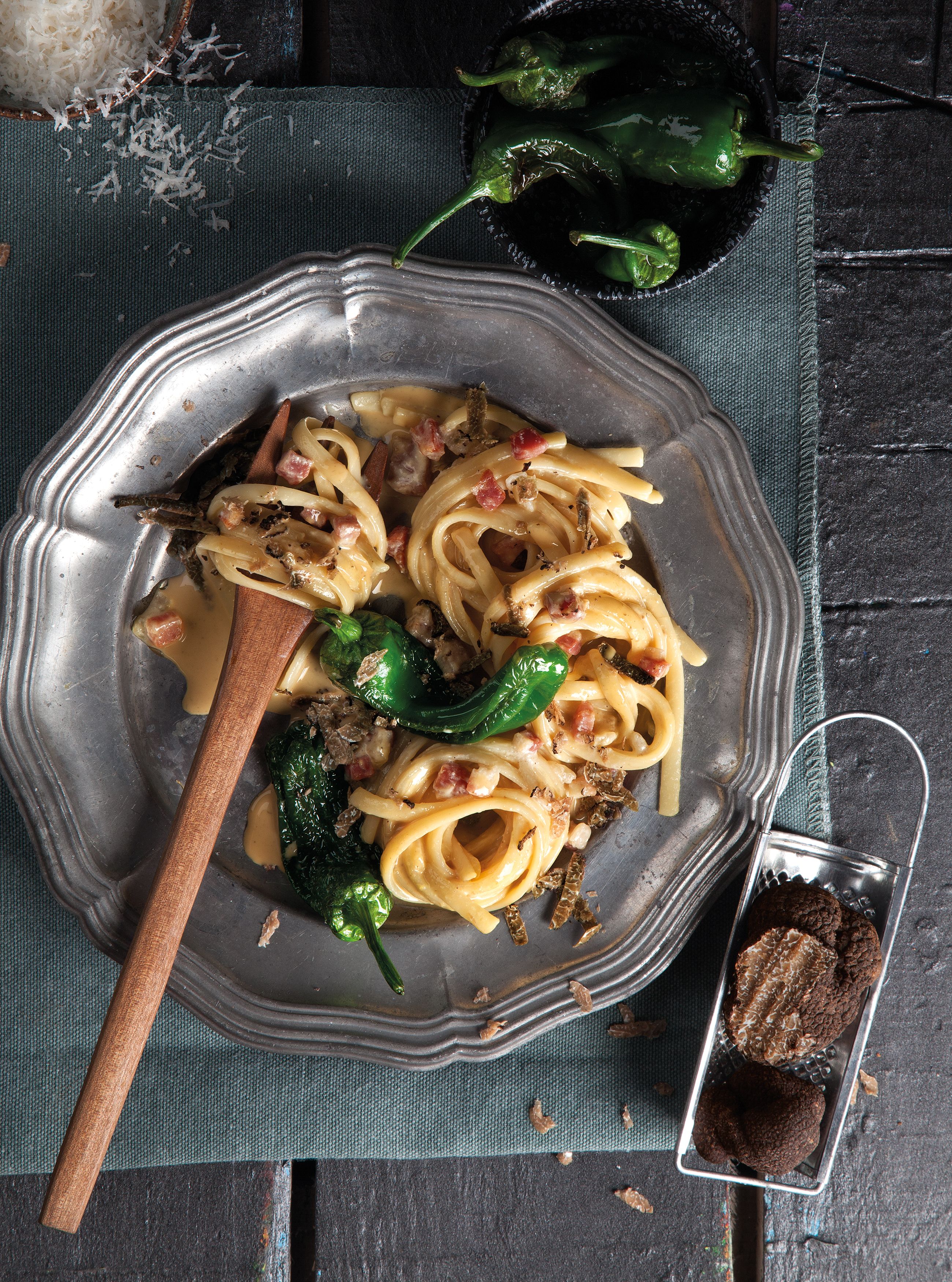 Tallarines amb carbonara de tòfona