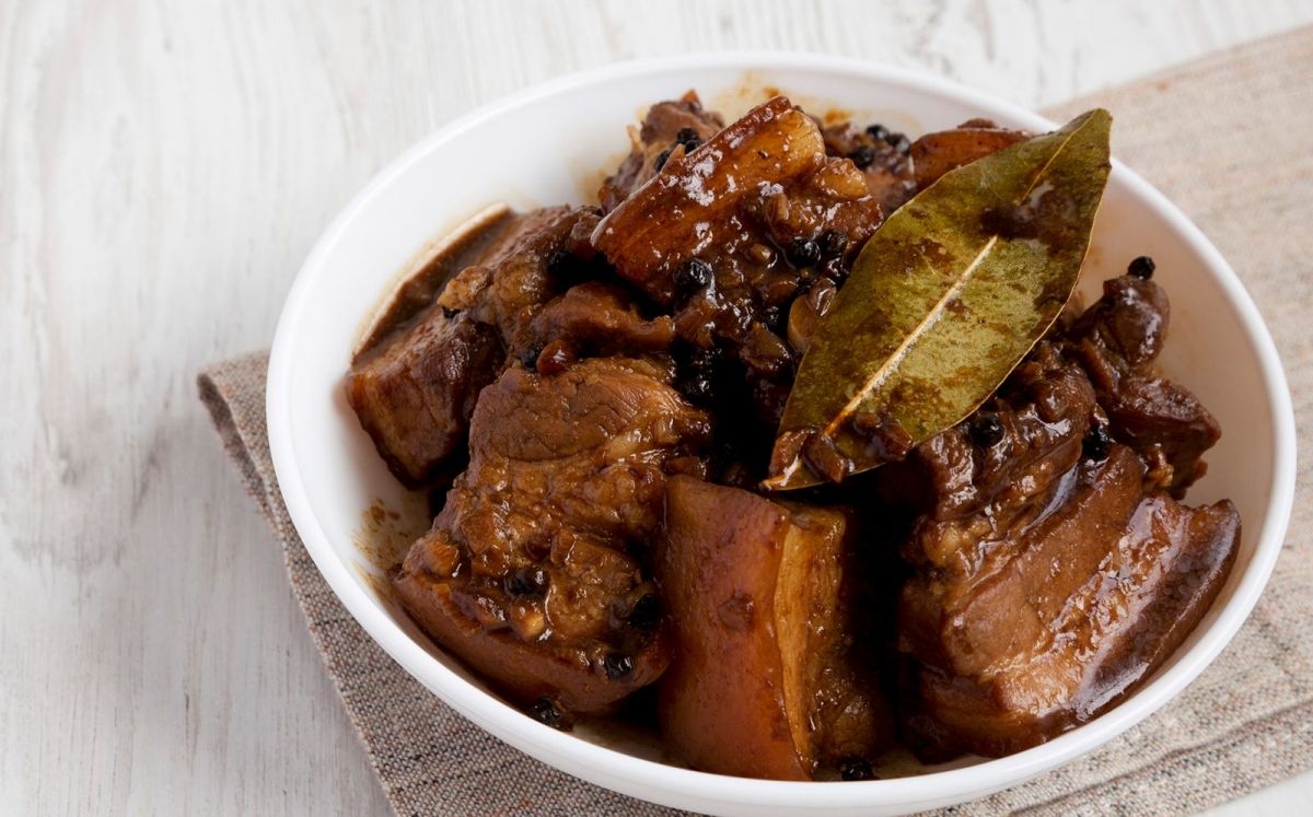 Plat d'adobo