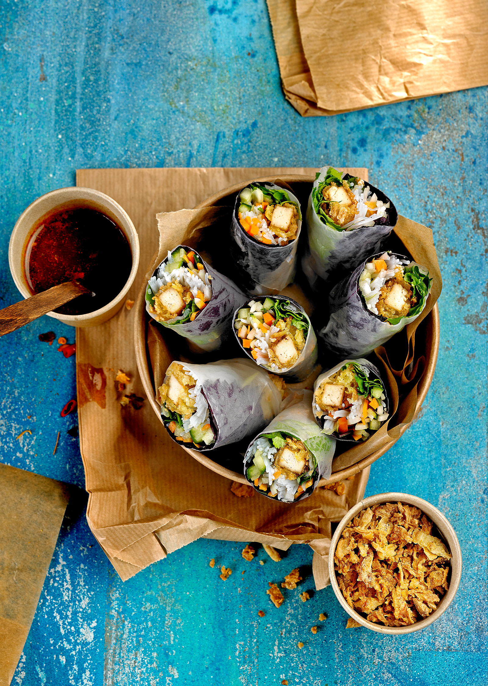 'Nems' vegans d'hortalisses i tofu cruixent
