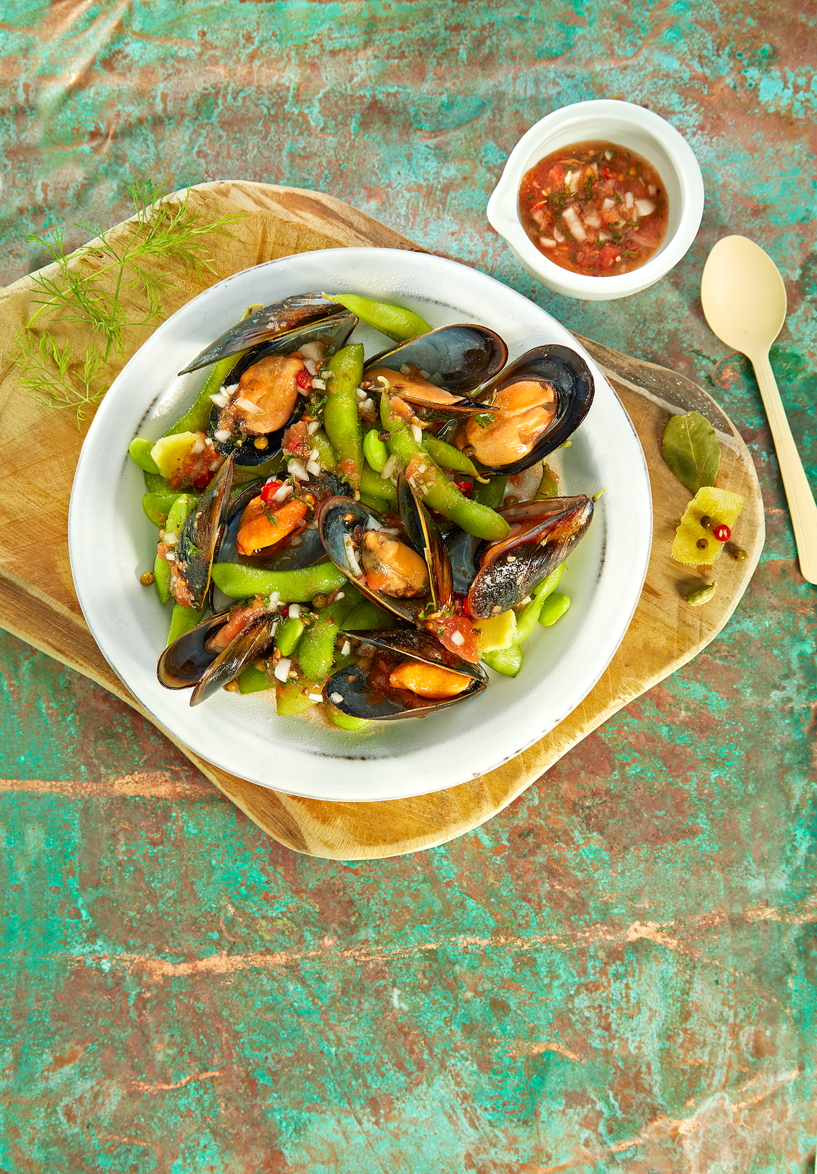 Edamame i musclos de roca al vapor amb vinagreta