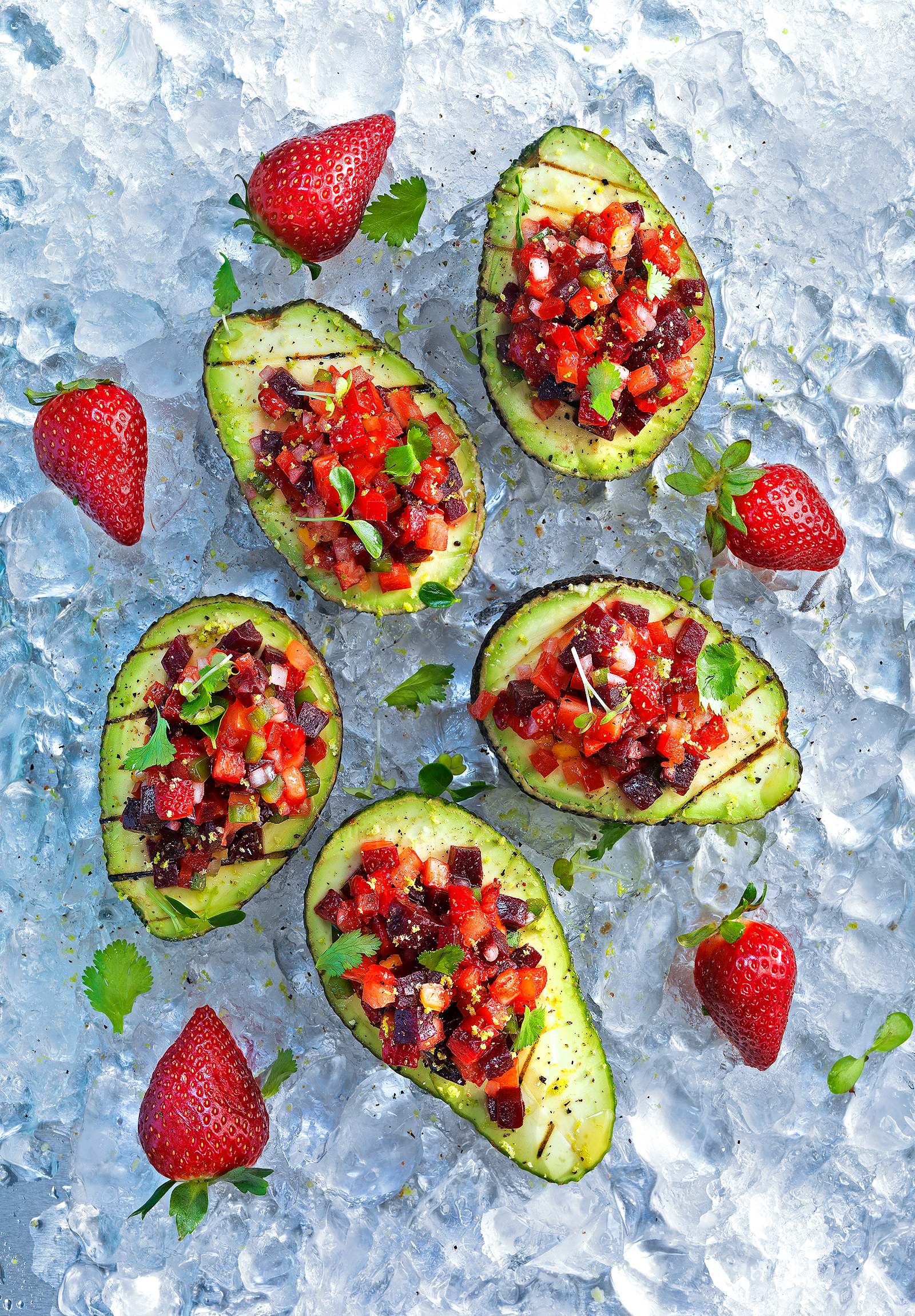 Alvocats farcits de maduixes i remolatxa