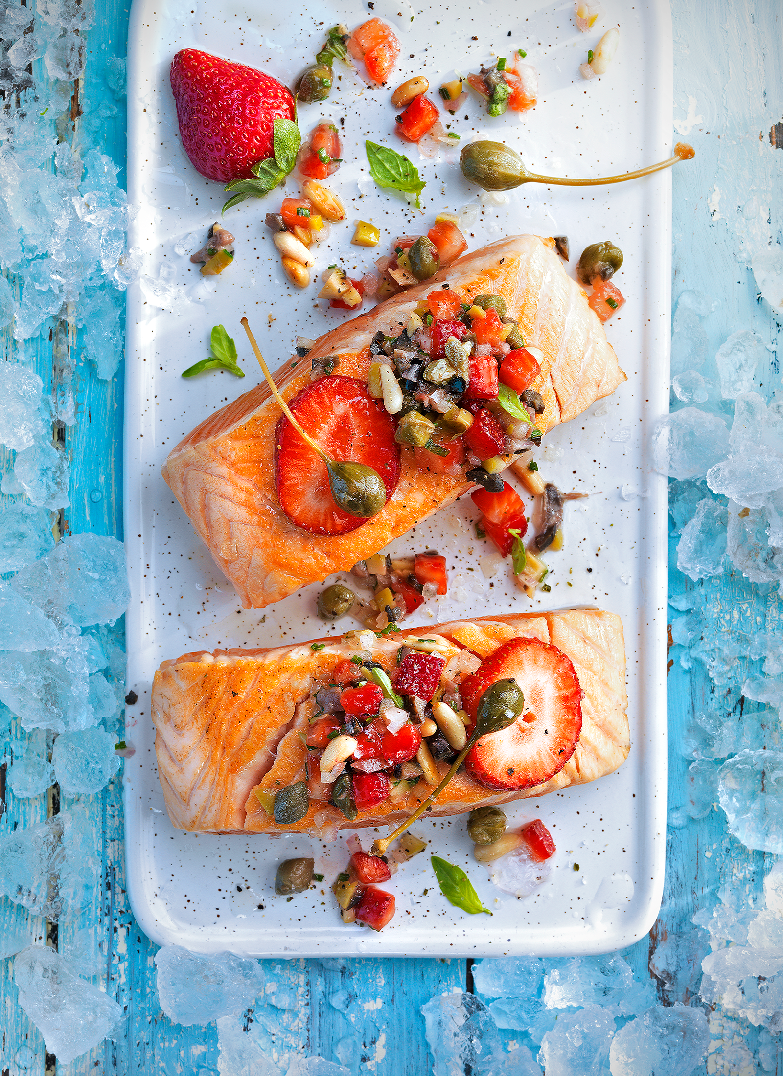 Salmó rostit amb tapenade de maduixes