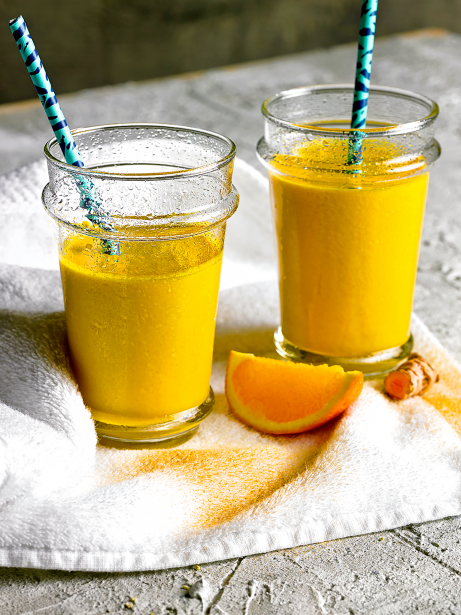 Batido de naranja, zanahoria, maca y cúrcuma