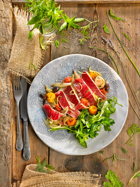 Tataki de tonyina a la provençal