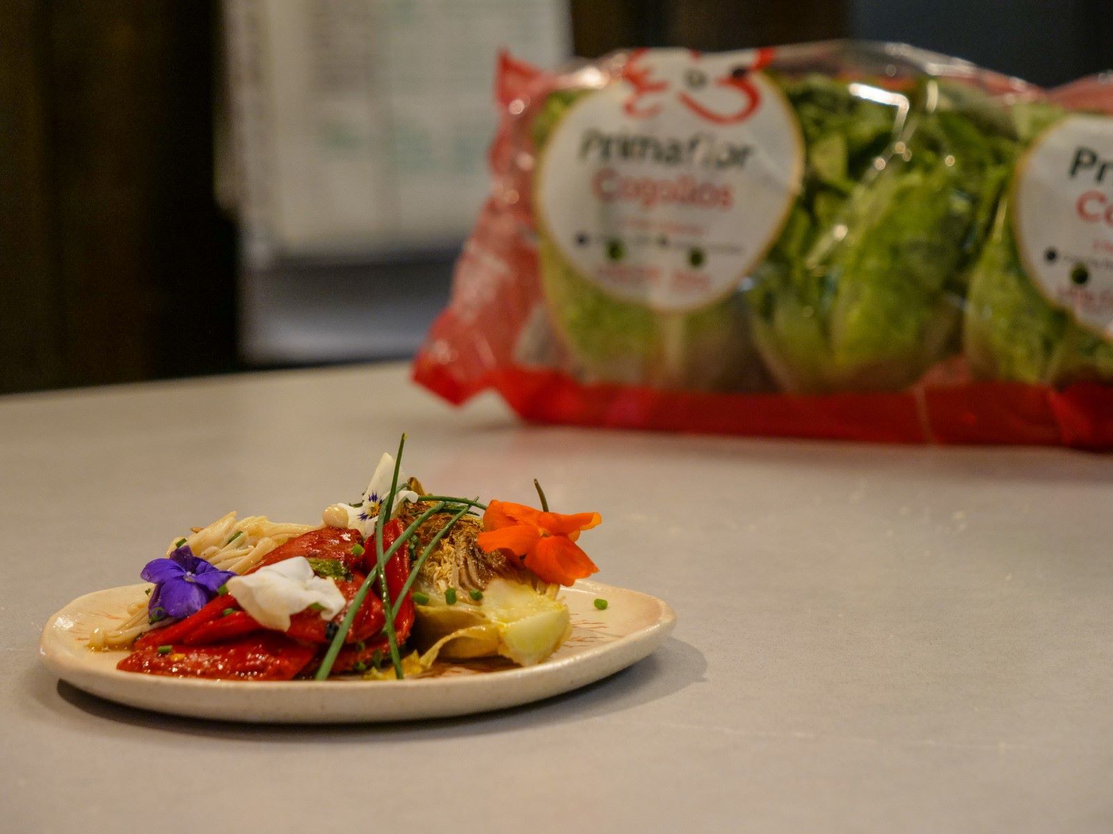 Cabdells vermells amb bolets i pebrots del piquillo