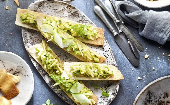 Tartar de aguacate, calabacín y manzana